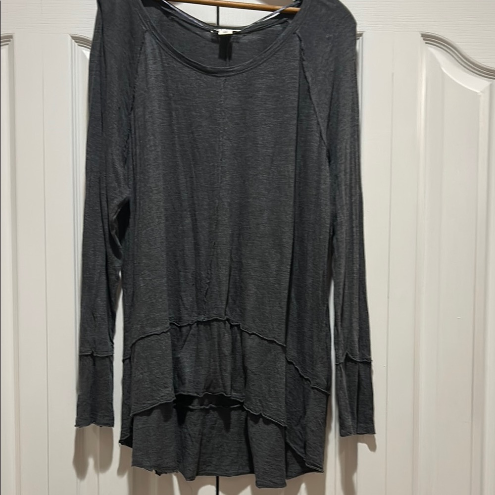 Style & Co. Gray Asymmetrical Long Sleeve Top